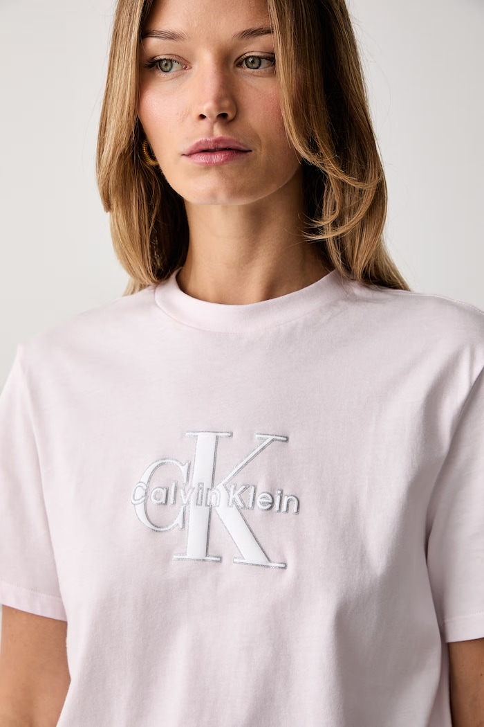 T-shirt damski bawełniany Calvin Klein Jeans LV047H800G różowy