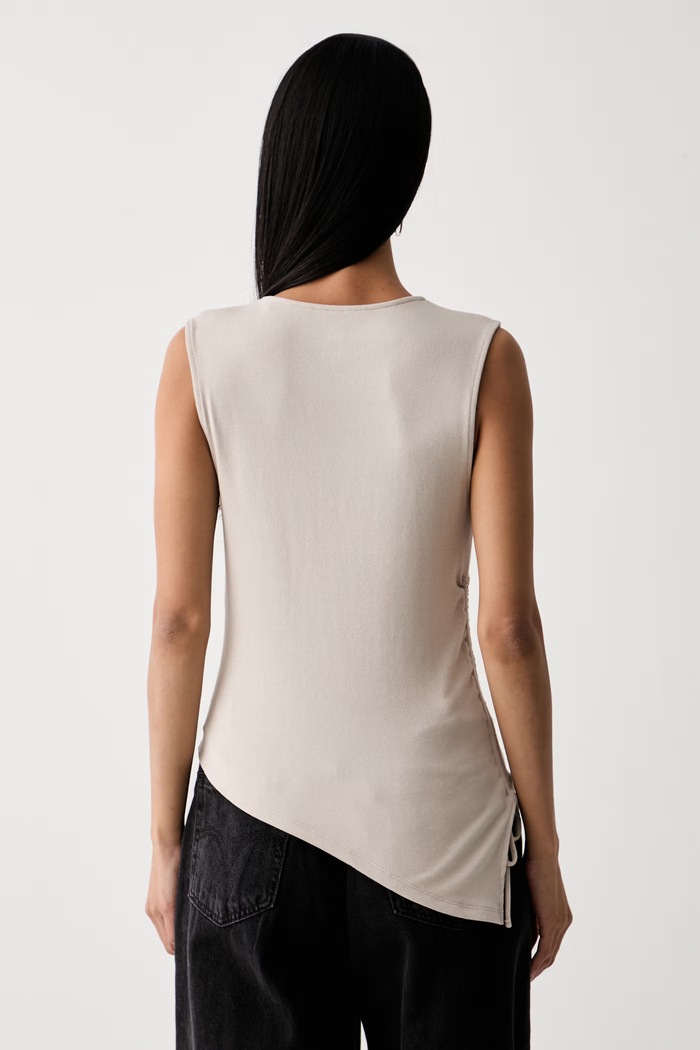 Odzież Levi's top damski z bawełną ALILA ASYMMETRICAL SL 0086N beżowy