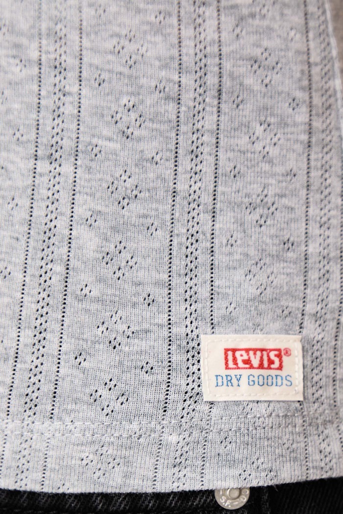 Majica za žene od pamuka s elastanom DRY GOODS POINTELLE SS HENLEY Levi's siva 0086J