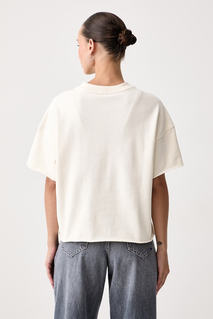 Ρούχα United Colors of Benetton T-shirt γυναικείο βαμβακερό με ελαστάν 3245D10DE μπεζ