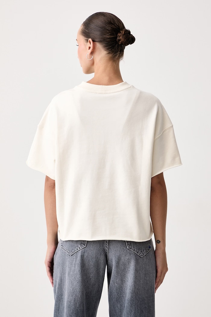 Ρούχα United Colors of Benetton T-shirt γυναικείο βαμβακερό με ελαστάν 3245D10DE μπεζ