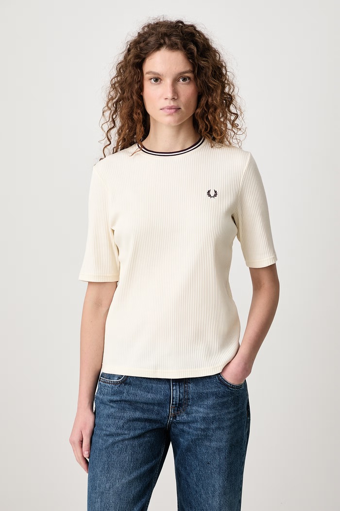 Fred Perry T-shirt damski z bawełną beżowy G3165.560