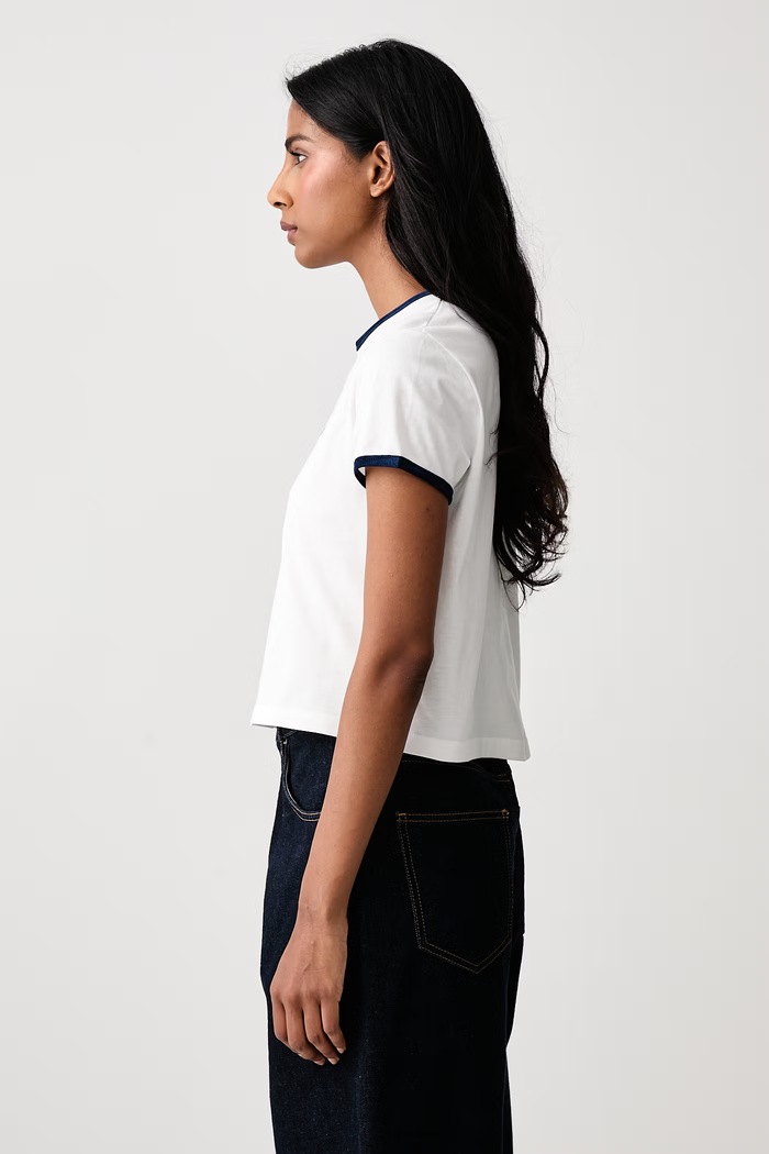 T-shirt damski bawełniany Fred Perry G3168.129 biały