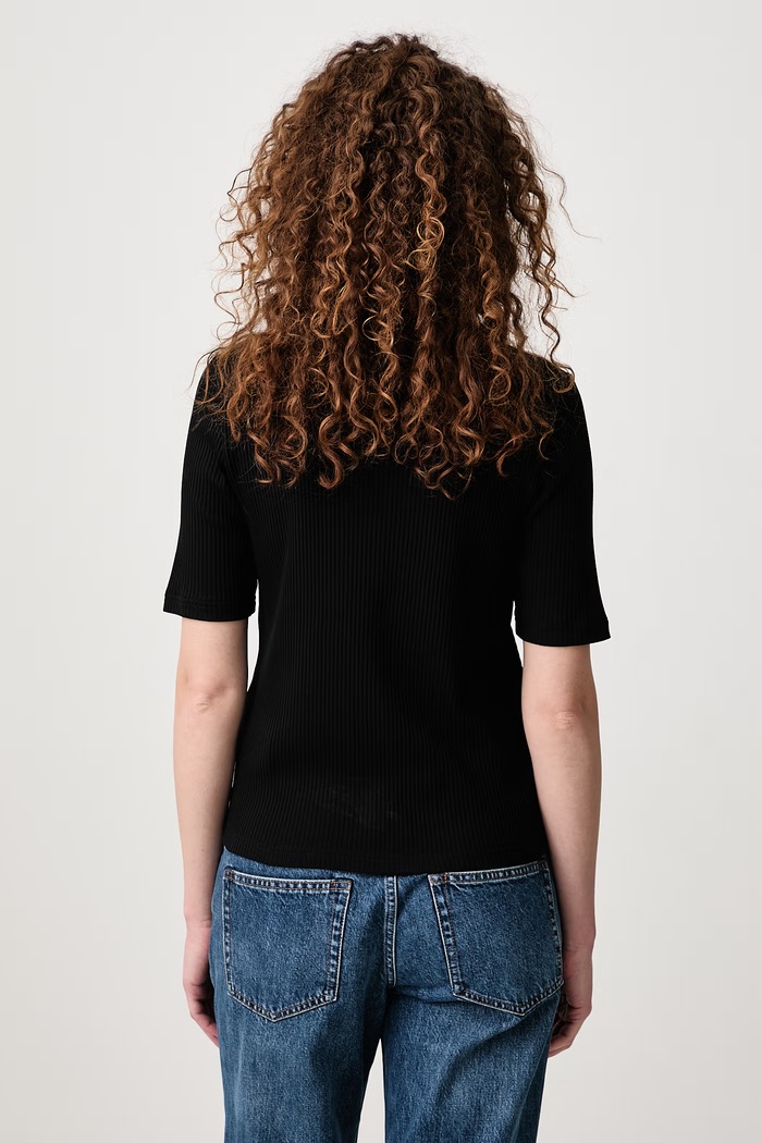 Odzież Fred Perry T-shirt damski z bawełną G3165.102 czarny