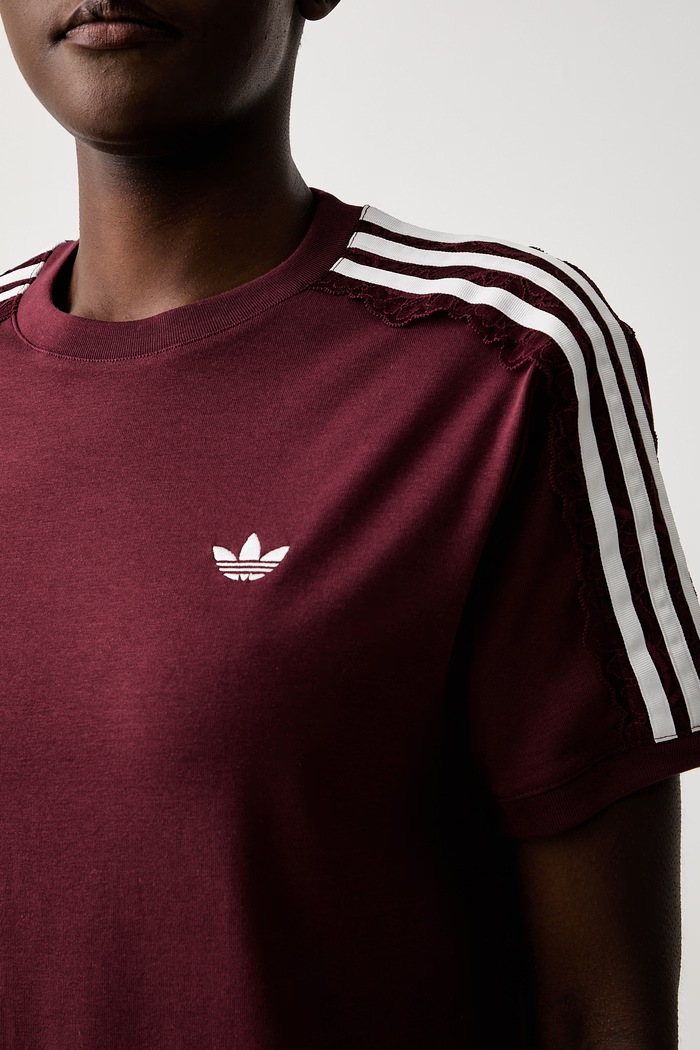 adidas Originals T-shirt damski bawełniany z elastanem Lace Injection LG4265 bordowy