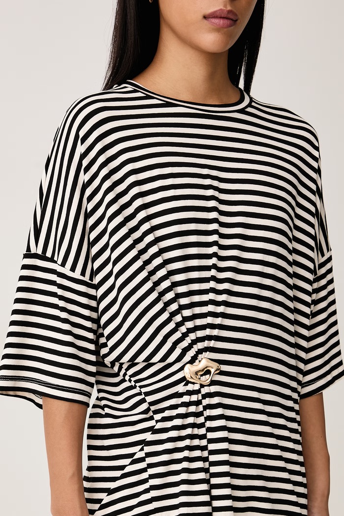 T-shirt damski z wiskozą Kriss Essentiel Antwerp Kriss.K3BL czarny