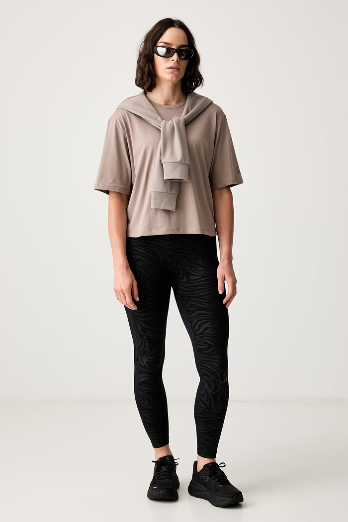 EA7 Emporio Armani T-shirt treningowy damski bawełniany AF21060.7W001345 brązowy AW26