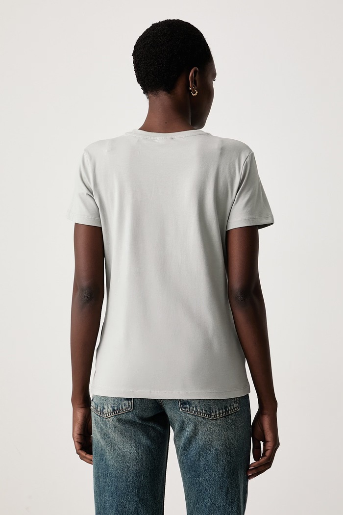 Odzież Guess T-shirt damski z bawełną FABRIZIA V6BI20.K6751 zielony