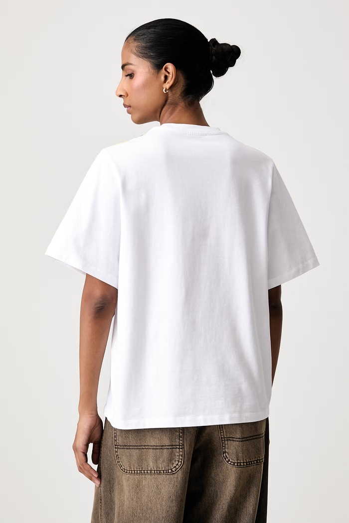 Odzież Stine Goya T-shirt damski bawełniany SG.AW26.T009.2586 biały
