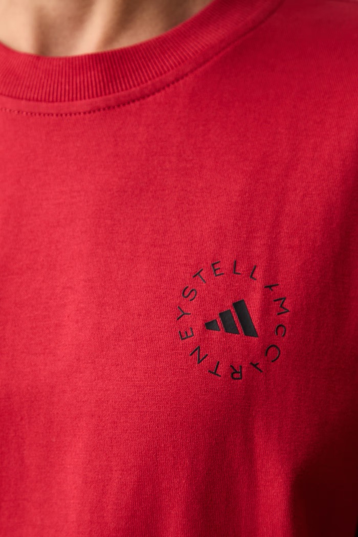 adidas by Stella McCartney T-shirt oversize damski bawełniany KR6304 czerwony