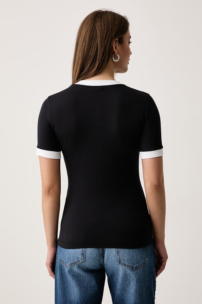 Odzież Guess T-shirt damski W6BI48.K6416 czarny