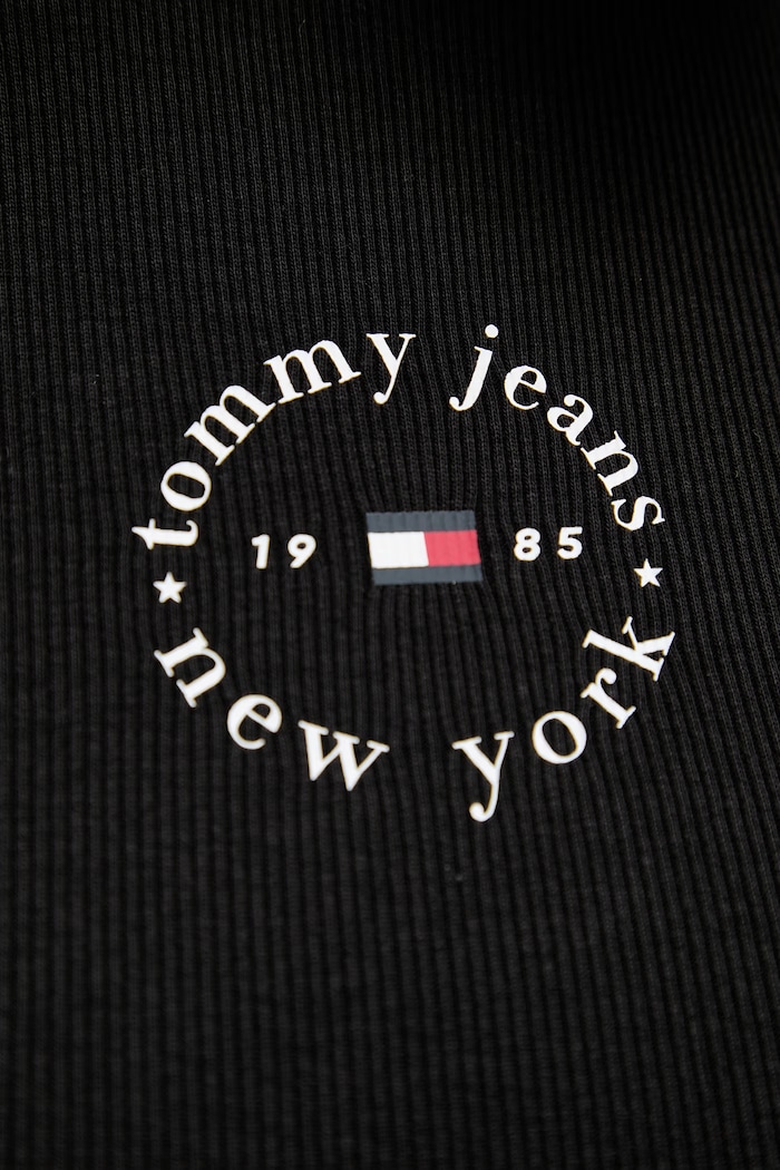 Tommy Jeans tricou pentru femei, din bumbac cu elastan DW0DW22807 negru