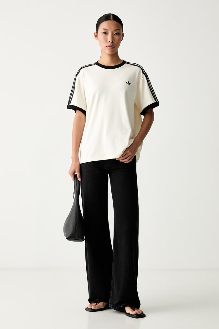 adidas Originals футболка для женщин из хлопка с эластаном KX1881 бежевый AW26