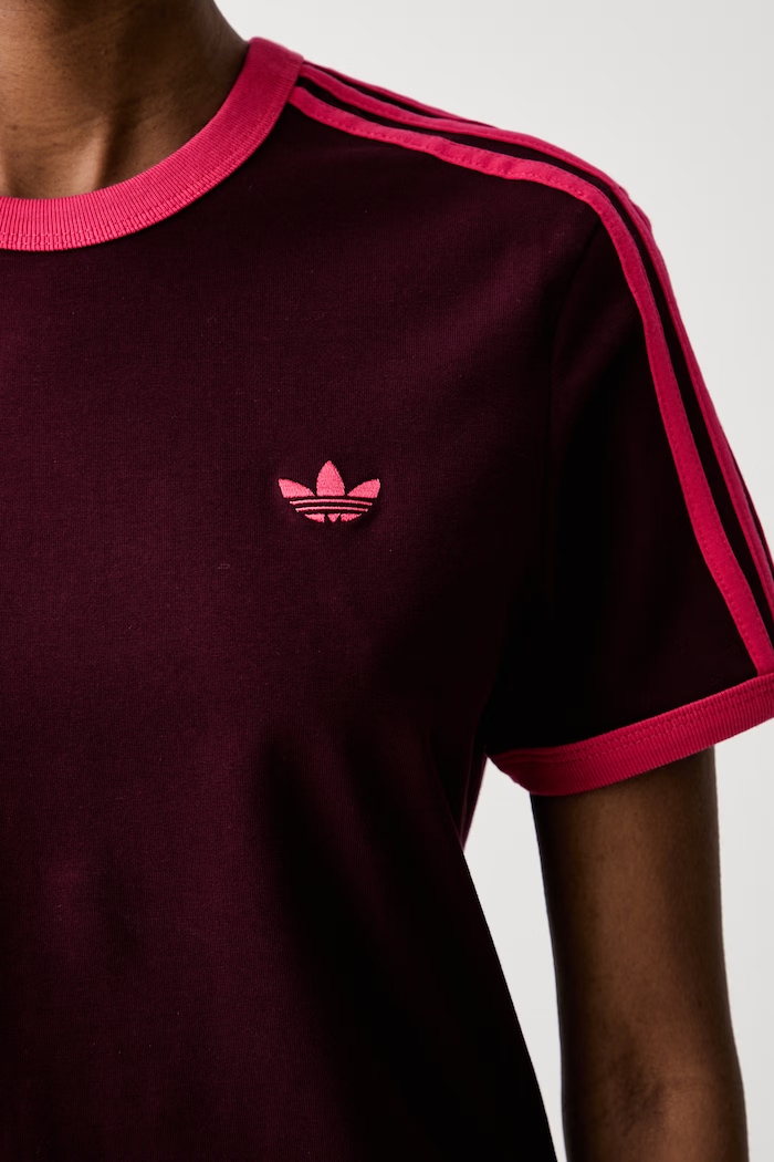 adidas Originals t-shirt γυναικείο με βαμβάκι KW0237 μπορντό