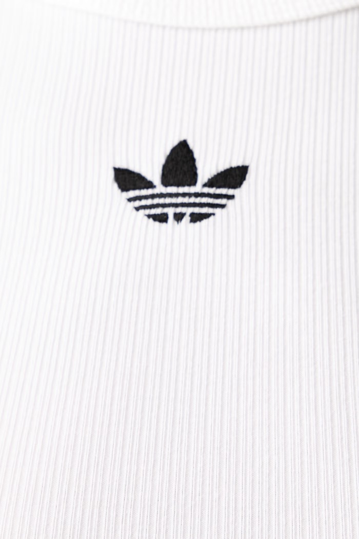 adidas Originals crop top damski z wiskozą Essentials KT4749 beżowy