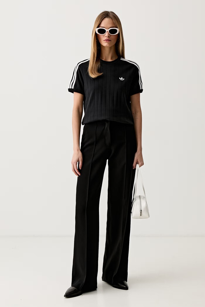 adidas Originals T-shirt damski bawełniany KS6784 czarny AW26