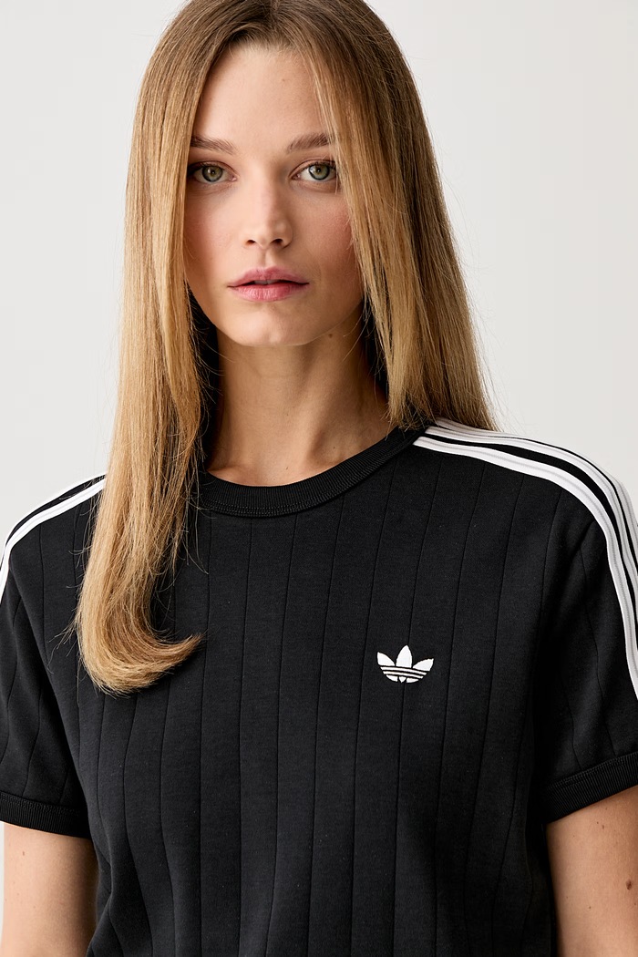 adidas Originals T-shirt damski bawełniany czarny KS6784