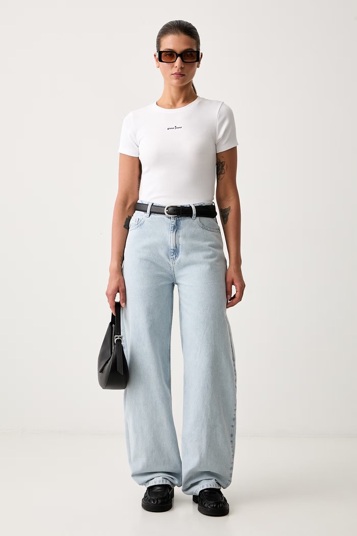 Guess Jeans T-shirt damski bawełniany z elastanem W6YP13.K3819 biały AW26