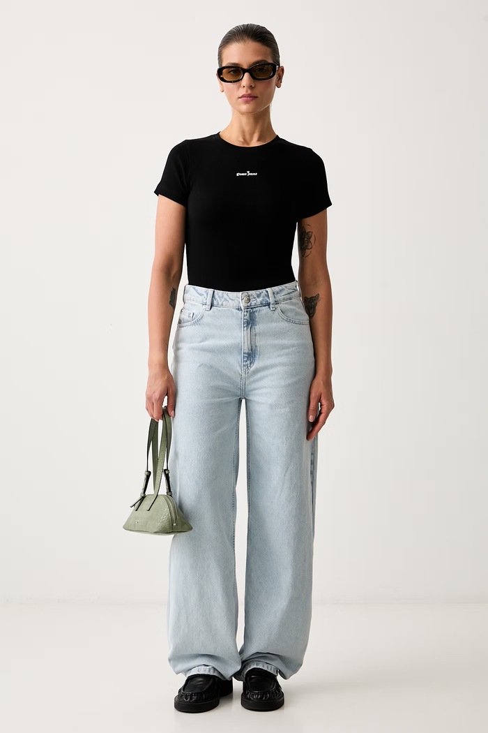 Guess Jeans T-shirt damski bawełniany z elastanem W6YP13.K3819 czarny AW26