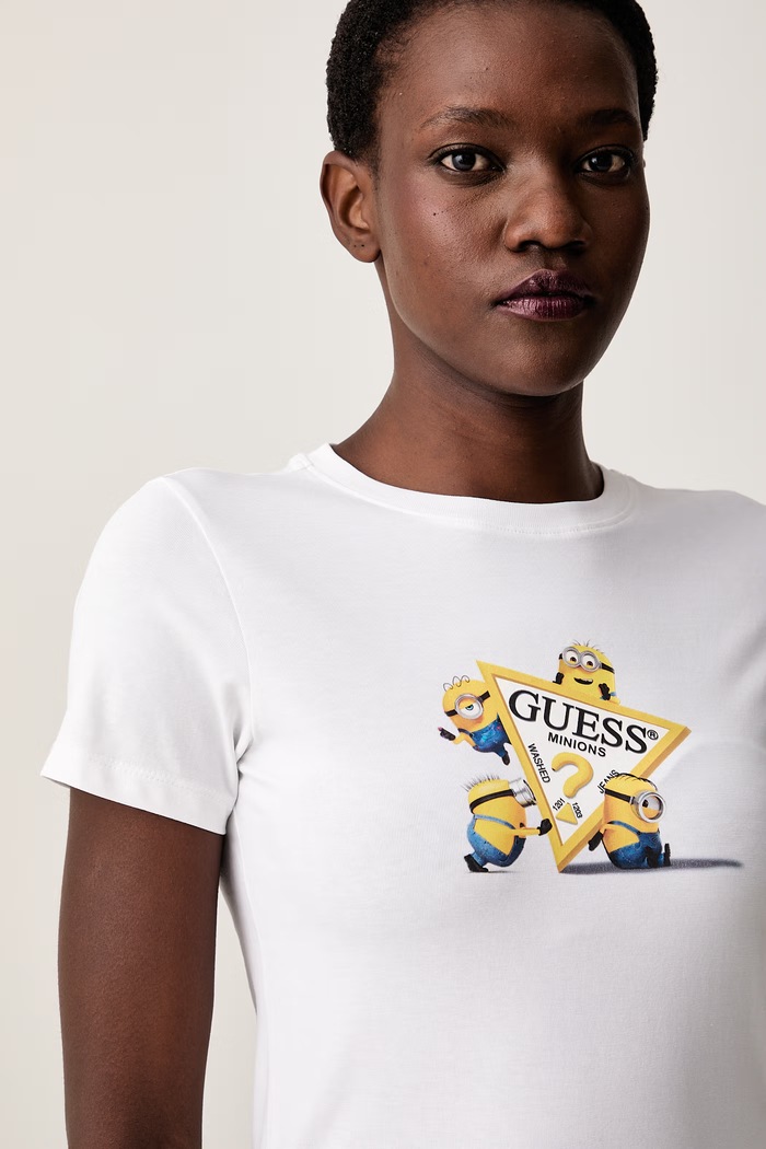 Guess Jeans tričko dámske bavlnené s elastanom X MINIONS W6YI62.K6415 biela