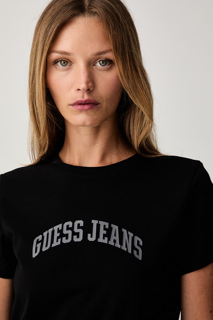 Guess Jeans kratka majica ženska z bombažem črna W6YI50.K4678
