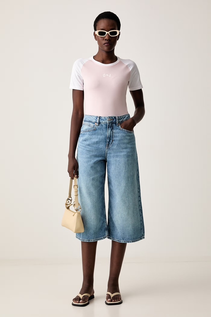 Guess Jeans kratka majica ženska bombažna z elastanom W6YI04.K3637 roza AW26