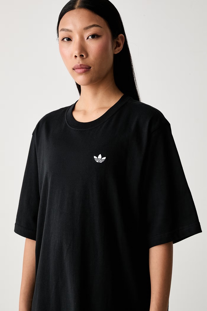 adidas Originals футболка для женщин из хлопка Essentials чёрный KQ6723