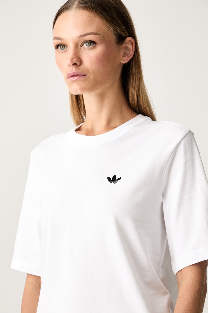 adidas Originals kratka majica ženska bombažna Essentials KQ6722 bela