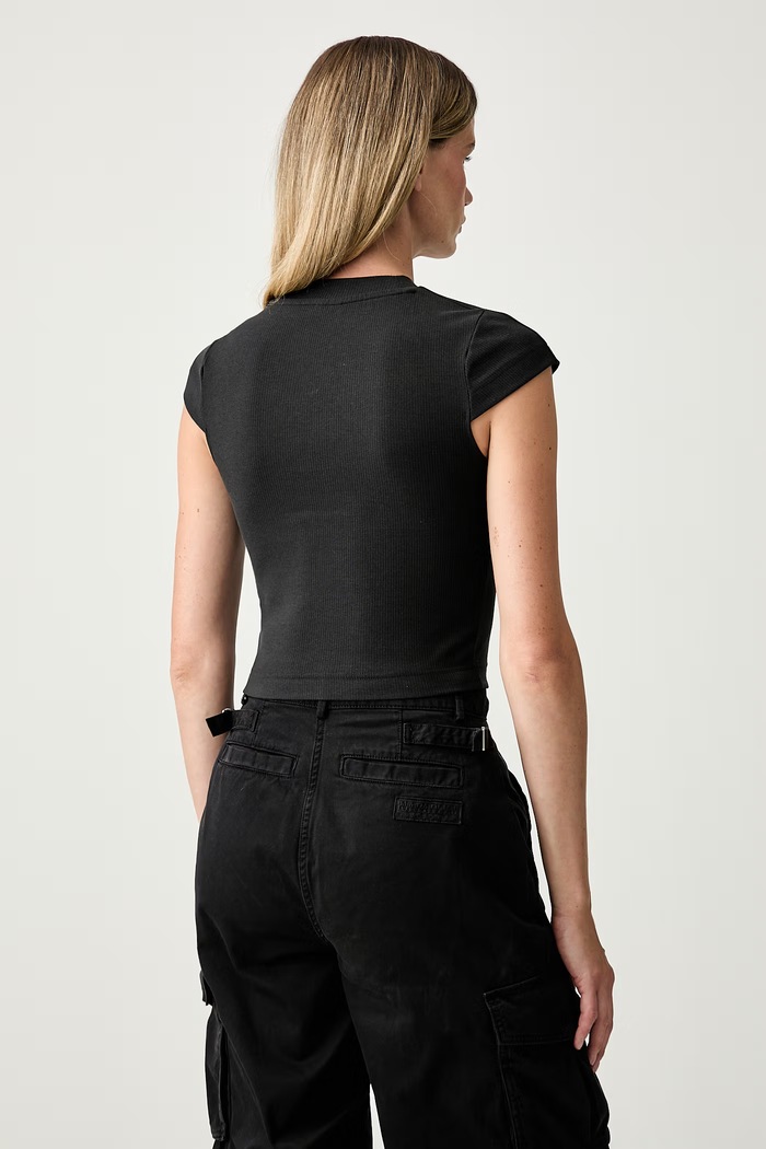 Odjeća adidas crop top za žene s pamukom KF2444 crna