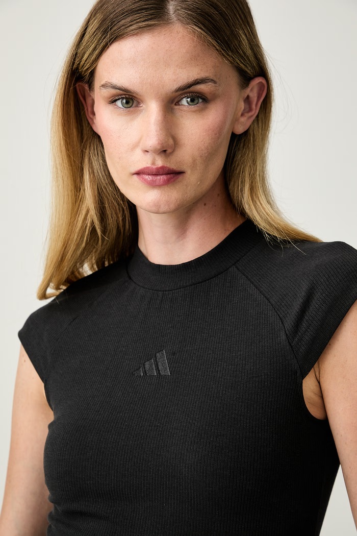 adidas crop top za žene s pamukom crna KF2444