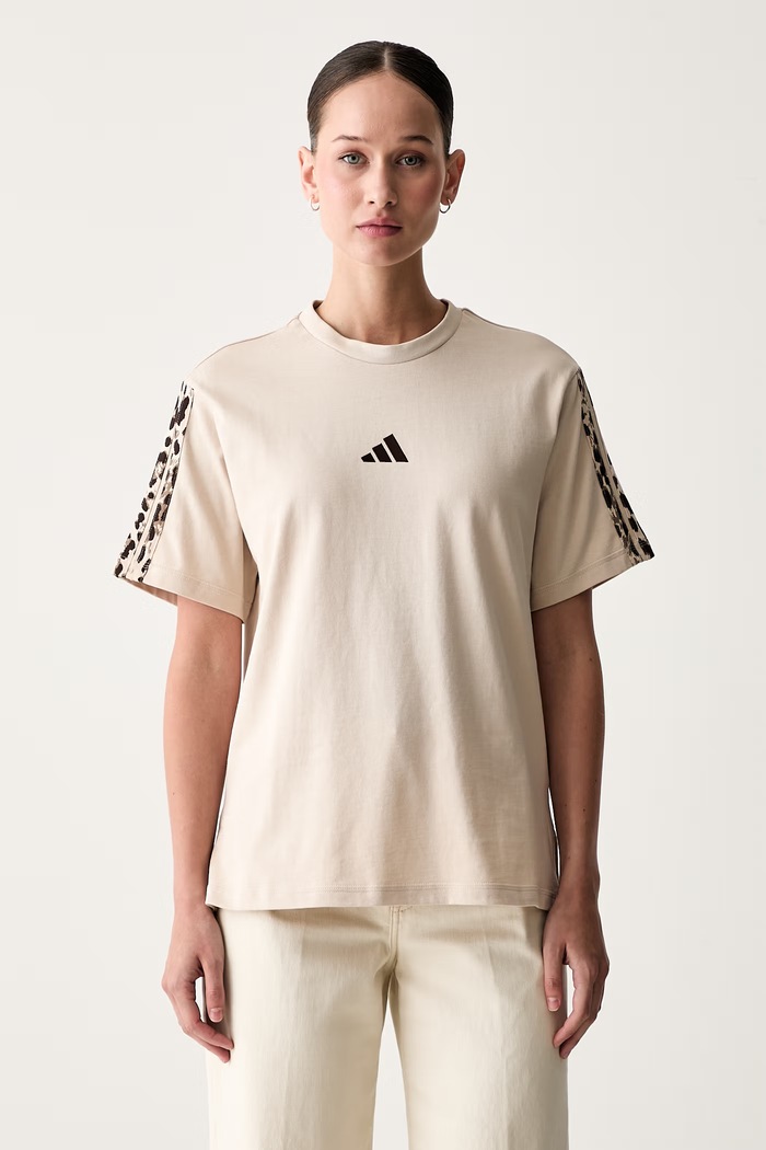 adidas T-shirt damski bawełniany Leopard Pack beżowy KT0407