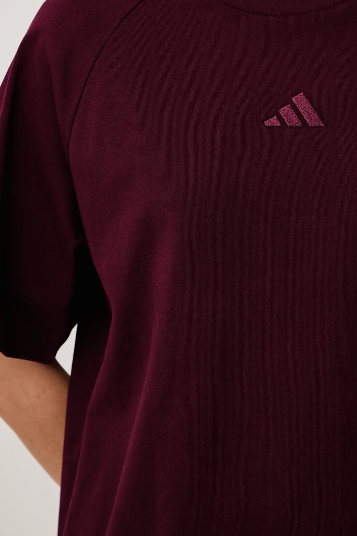 T-shirt damski bawełniany adidas KT0303 bordowy