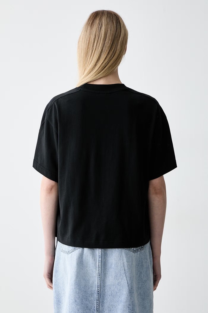 Odzież adidas T-shirt oversize damski bawełniany KF2433 czarny