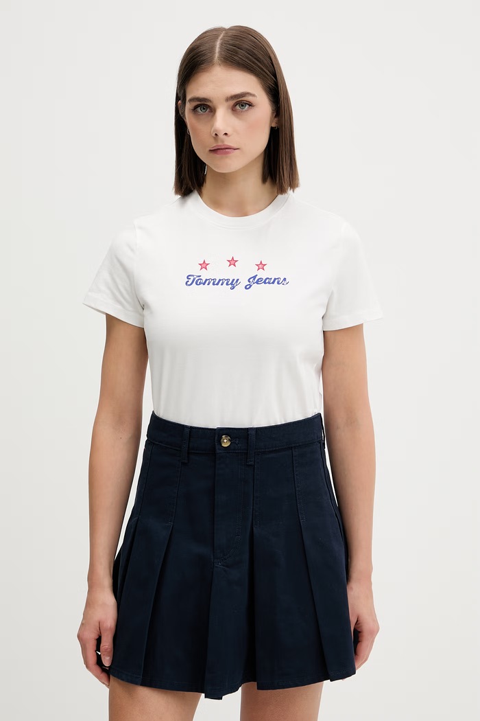 Дрехи Tommy Jeans тениска дамска от памук DW0DW23481 бял