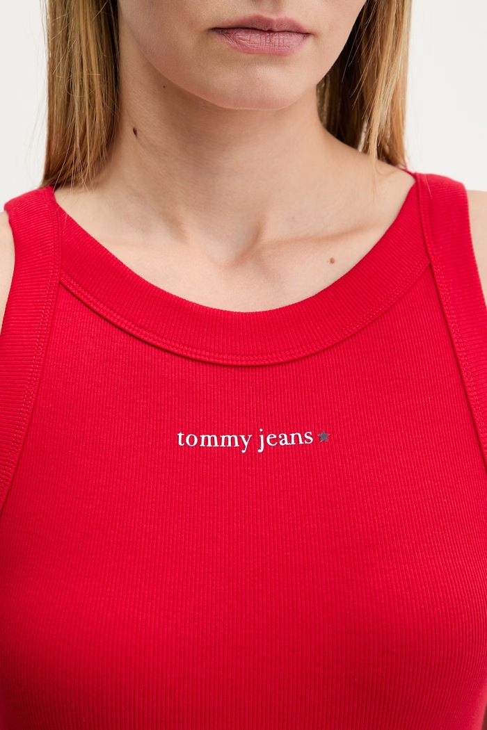 Tommy Jeans crop top dámsky bavlnený s elastanom DW0DW22806 červená