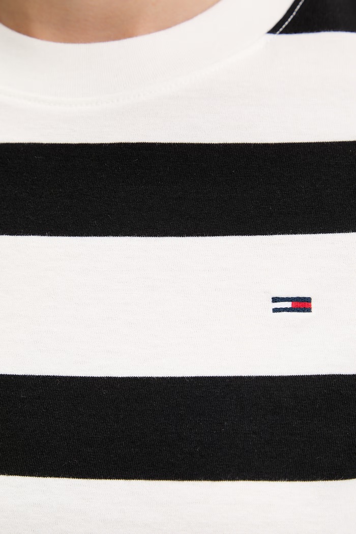 Tommy Jeans tricou pentru femei, din bumbac DW0DW23801 negru