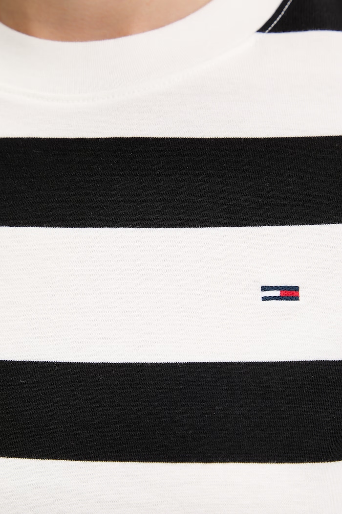 Tommy Jeans tricou pentru femei, din bumbac DW0DW23801 negru