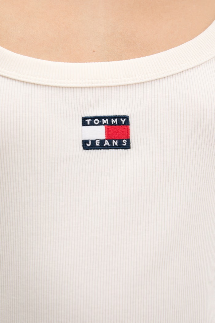 Tommy Jeans tricou pentru femei, din bumbac cu elastan DW0DW22793 bej