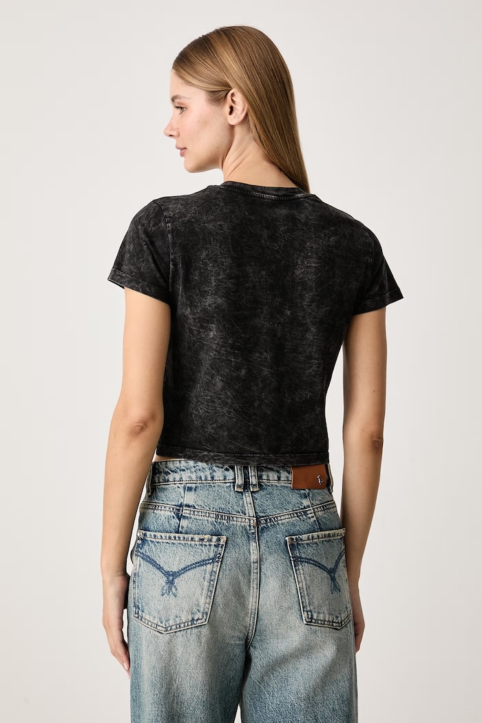 Guess T-shirt damski bawełniany x MARILYN MONROE W6BI53.K6661 czarny AW26