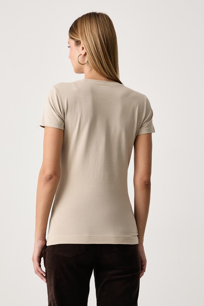 Îmbrăcăminte Guess Tricou pentru femei din bumbac cu elastan SAVANNA W6BI26.K6047 bej