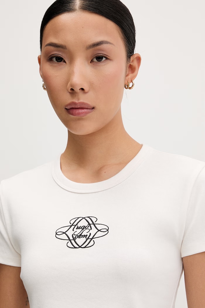 HUGO crop top damski z bawełną Delanor_4 beżowy 50570857