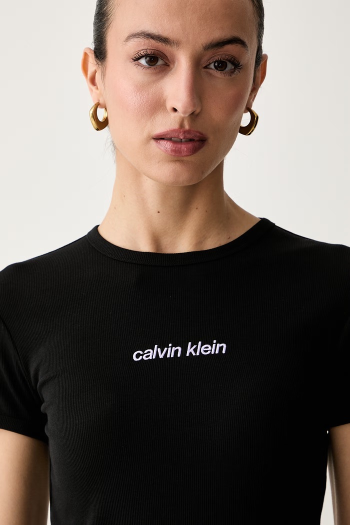 Calvin Klein Jeans majica za žene od pamuka s elastanom crna LV047G816G