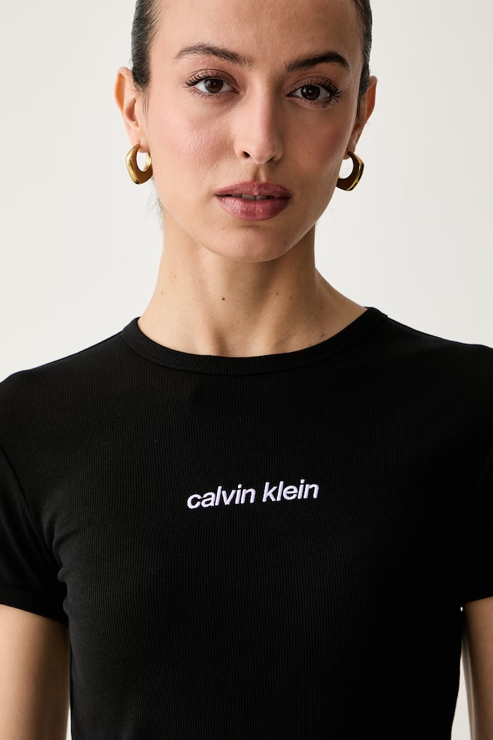 Calvin Klein Jeans majica za žene od pamuka s elastanom crna LV047G816G