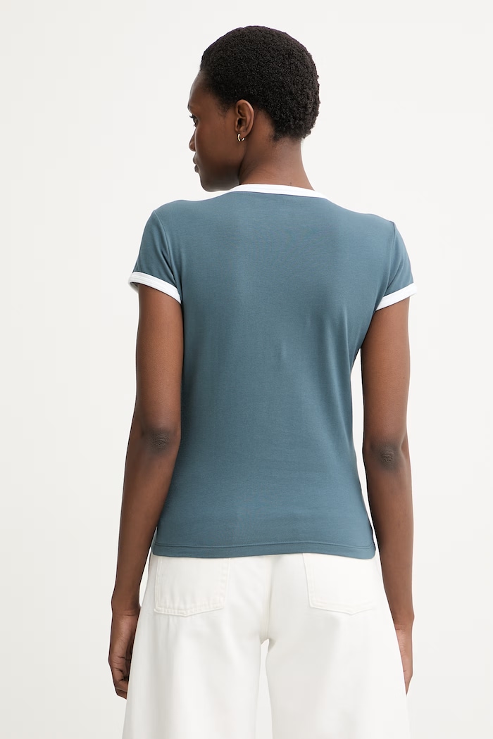 Ruházat Calvin Klein Jeans t-shirt női pamut elasztánnal LV047G803G sötétkék