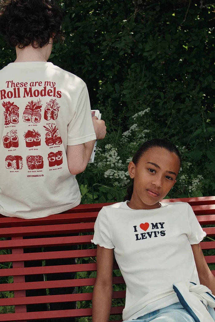 Levi's T-shirt dziecięcy z bawełną I HEART MY LEVIS TOP 4ER400