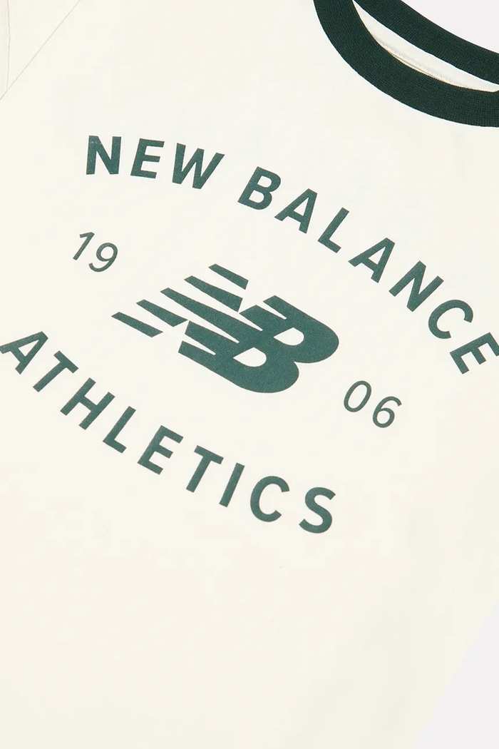 T-shirt dziecięcy bawełniany New Balance YT62O7WX beżowy