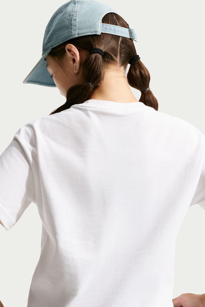 T-shirt dziecięcy bawełniany Nike Sportswear Nike biały IO2194