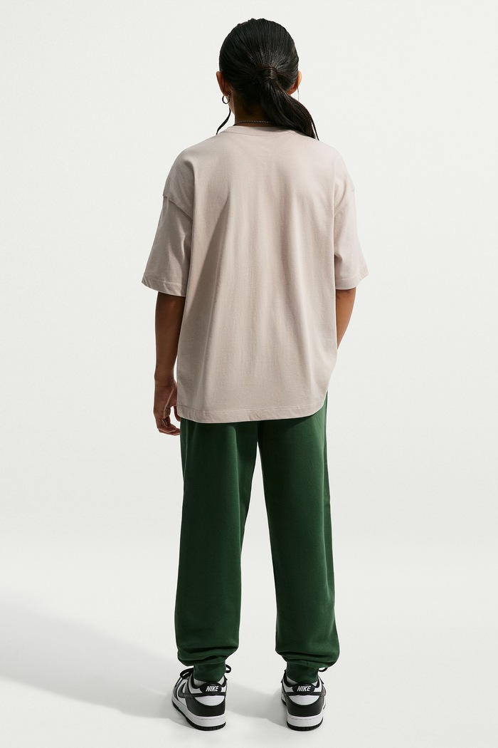 Nike T-shirt oversize dziecięcy bawełniany Nike Sportswear IR5998. szary AW26