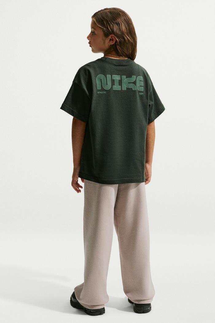 Nike T-shirt dziecięcy bawełniany Nike Sportswear Club IO2172 czarny AW26