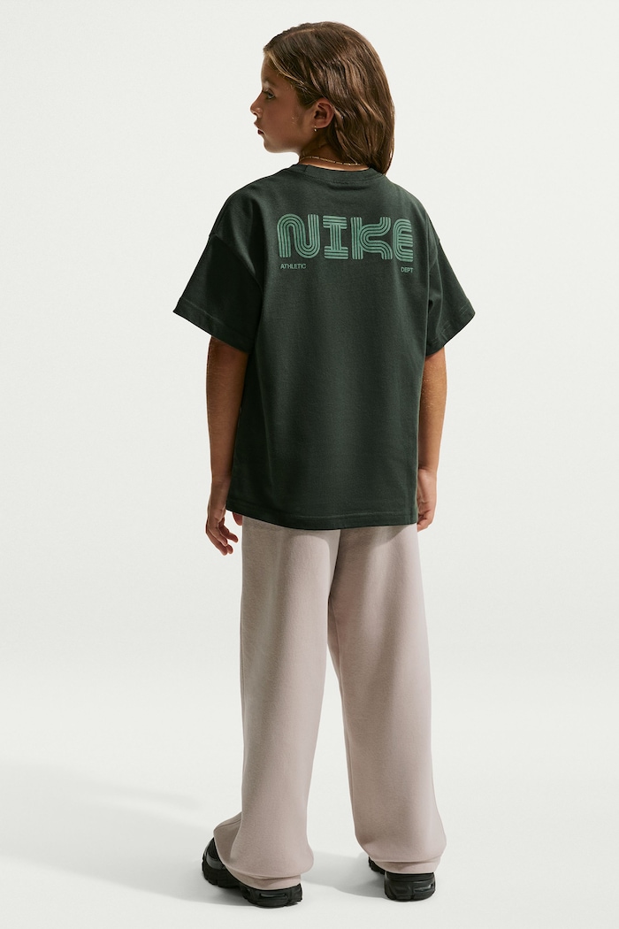 Nike T-shirt dziecięcy bawełniany Nike Sportswear Club IO2172 czarny AW26